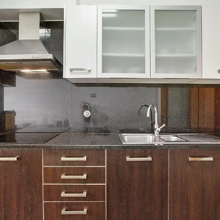 Apartment Costa Avila 2 *