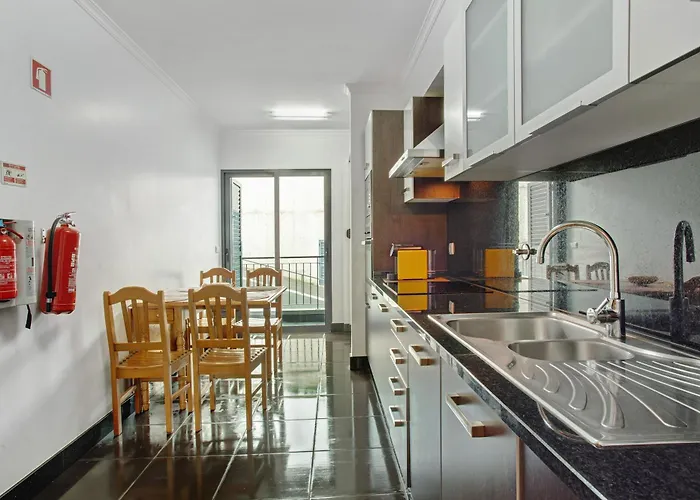 Costa Avila 2 Caniço