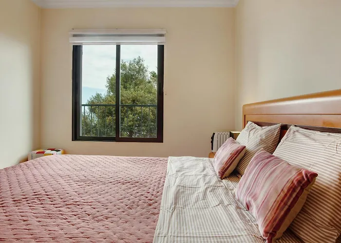 Costa Avila 2 * Caniço